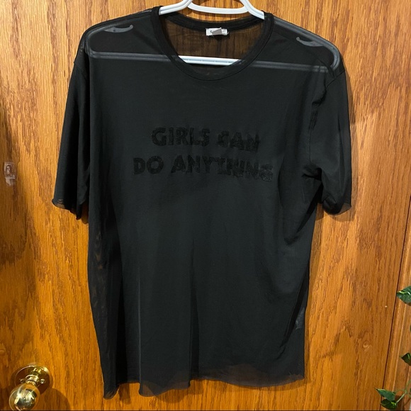 Girls can do Anything Mesh Tee - Picture 1 of 4